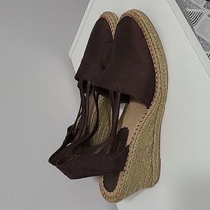 Liz Claiborne Espadrille Wedges Size 8M
